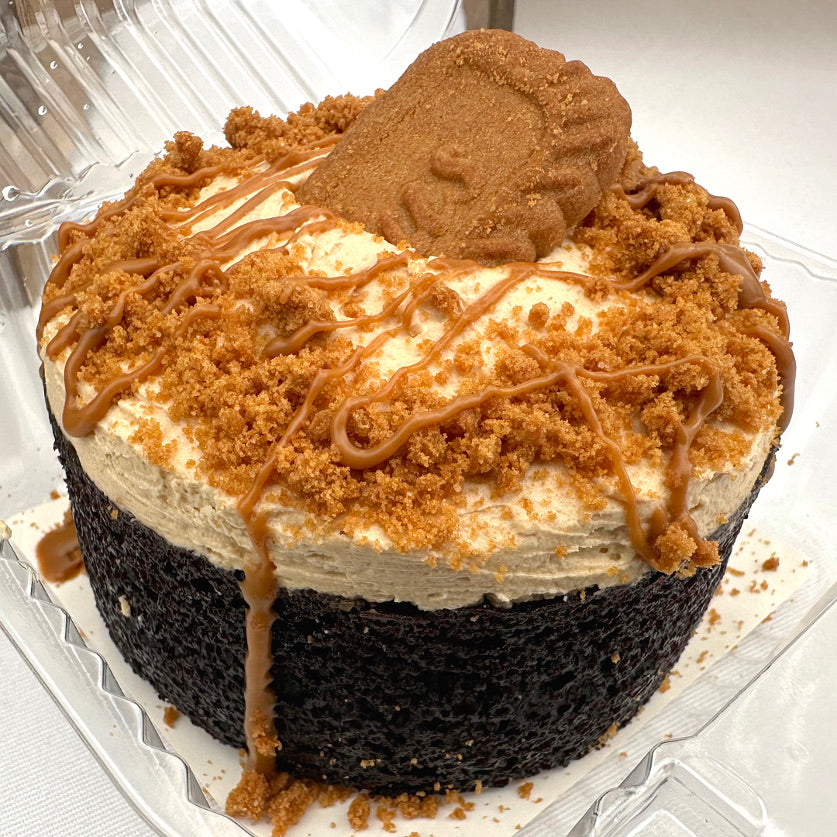 Vegan * Chocolate Biscoff Cake