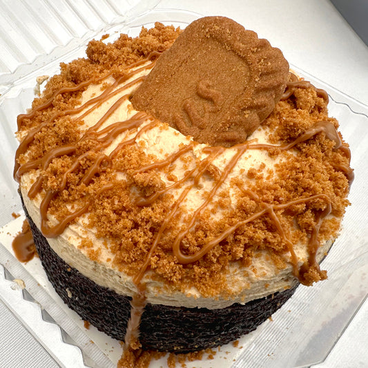 Vegan * Chocolate Biscoff Cake